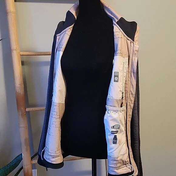 Lululemon Bomber Jacket - Picture 10 of 13